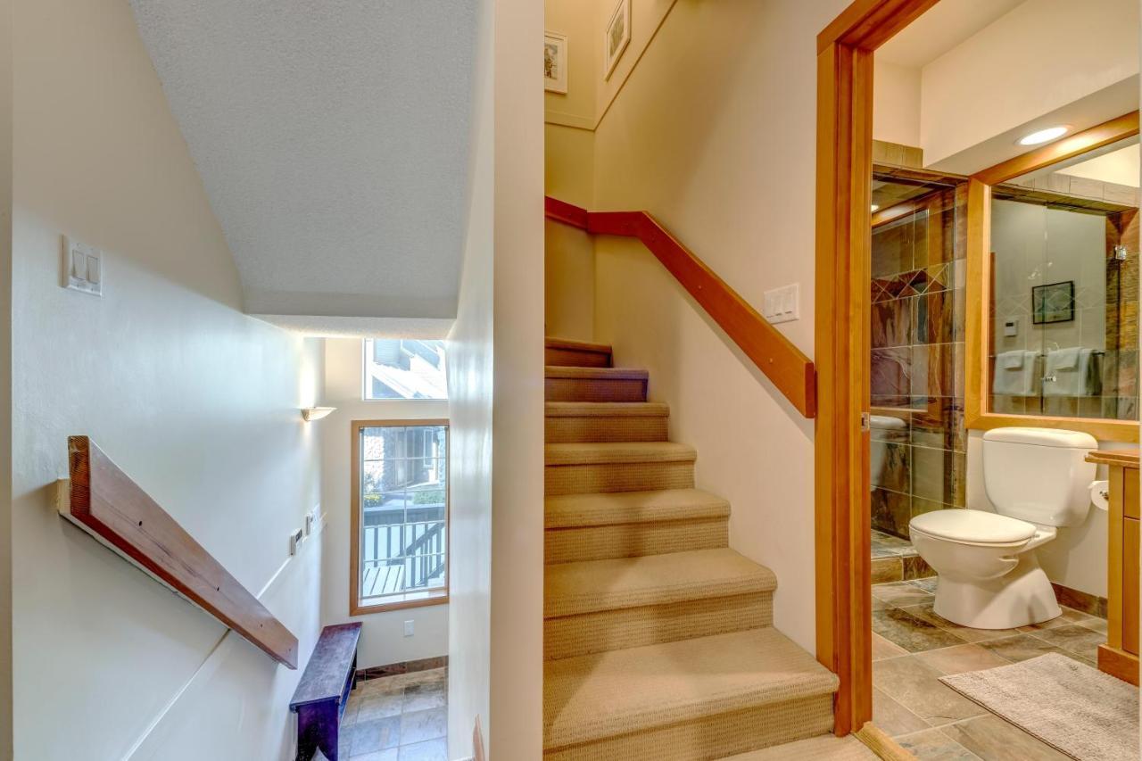 Snowy Creek 14 Villa Уислър Екстериор снимка
